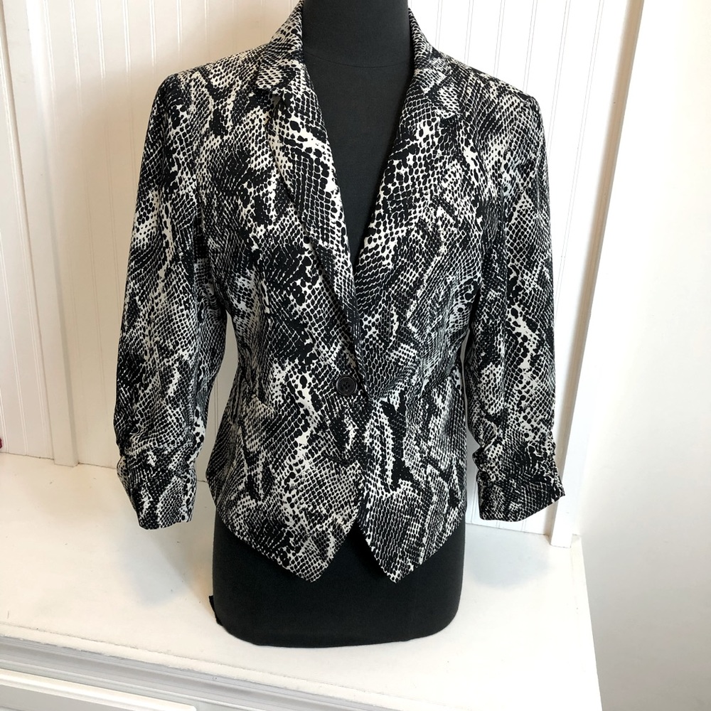Express ladies snake print blazer